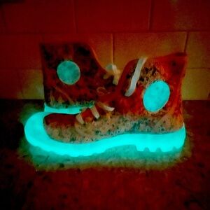 GLOW IN THE DARK Palladium Atmos Hi Tops Size EUR 41 - 7.5 M